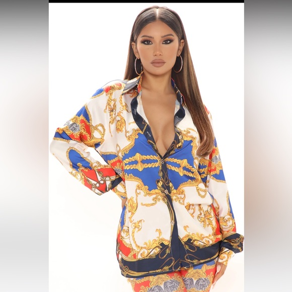 Two piece set. Great condition. Baroque Print. Size small. - Picture 4 of 4